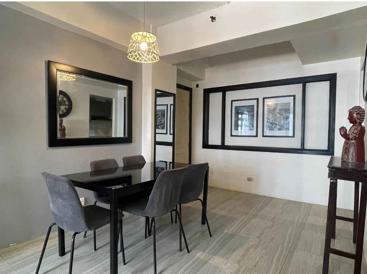 Spacious 1 Bedroom Unit Forbeswood Heights Taguig Bagian luar foto