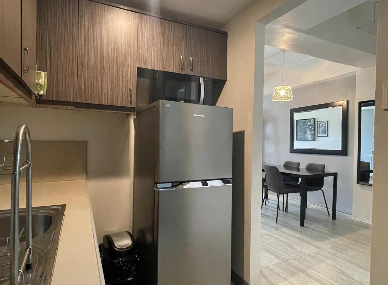 Spacious 1 Bedroom Unit Forbeswood Heights Taguig Bagian luar foto